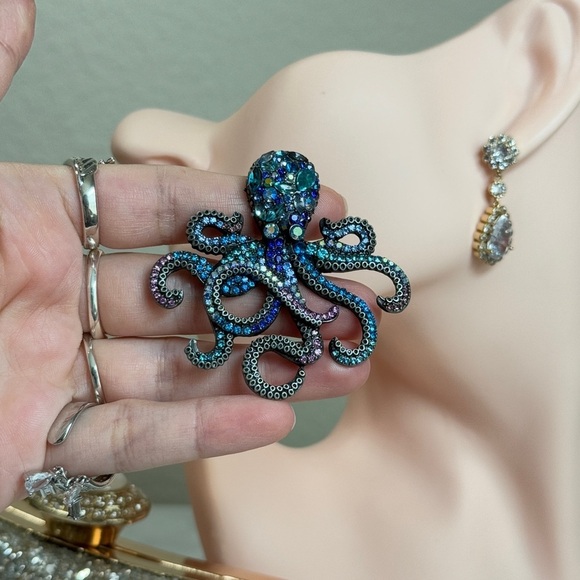 ⚜️🌊 Ocean Sectréte Blue and Purple Octopus Brooch 🐙💎 - Picture 6 of 6